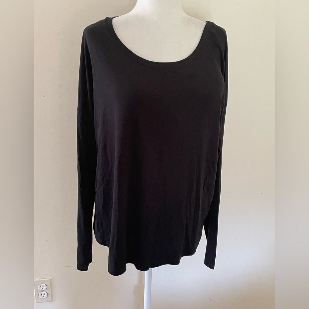 a  new day XXL black long sleeve rayon/spandex scoop neck tee shirt NWOT